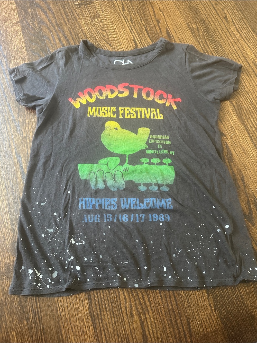 Chaser women’s Woodstock tshirt, size small